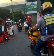 Colisão entre motocicletas deixa mulher ferida em São Miguel dos Campos