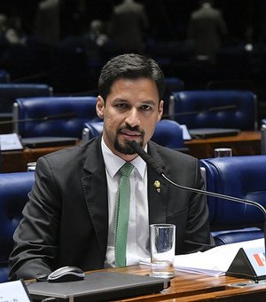 Senador alagoano revela clima tenso em Brasília