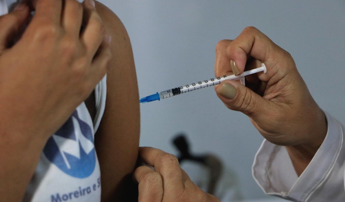 Campanha nacional de vacinação contra a gripe começa em 4 de abril