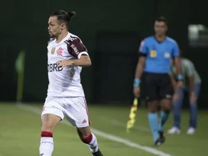 Em alta no Flamengo, Michael lidera estatística no Campeonato Brasileiro