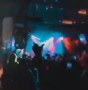 [Vídeo] Festa clandestina com show gera aglomeração na Barra de São Miguel