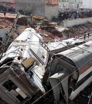 Descarrilamento de trem deixa 6 mortos e 80 feridos no Marrocos