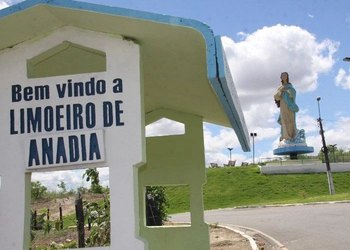 Agentes de saúde de Limoeiro de Anadia ameaçam paralisação se não houver repasse de valores retidos