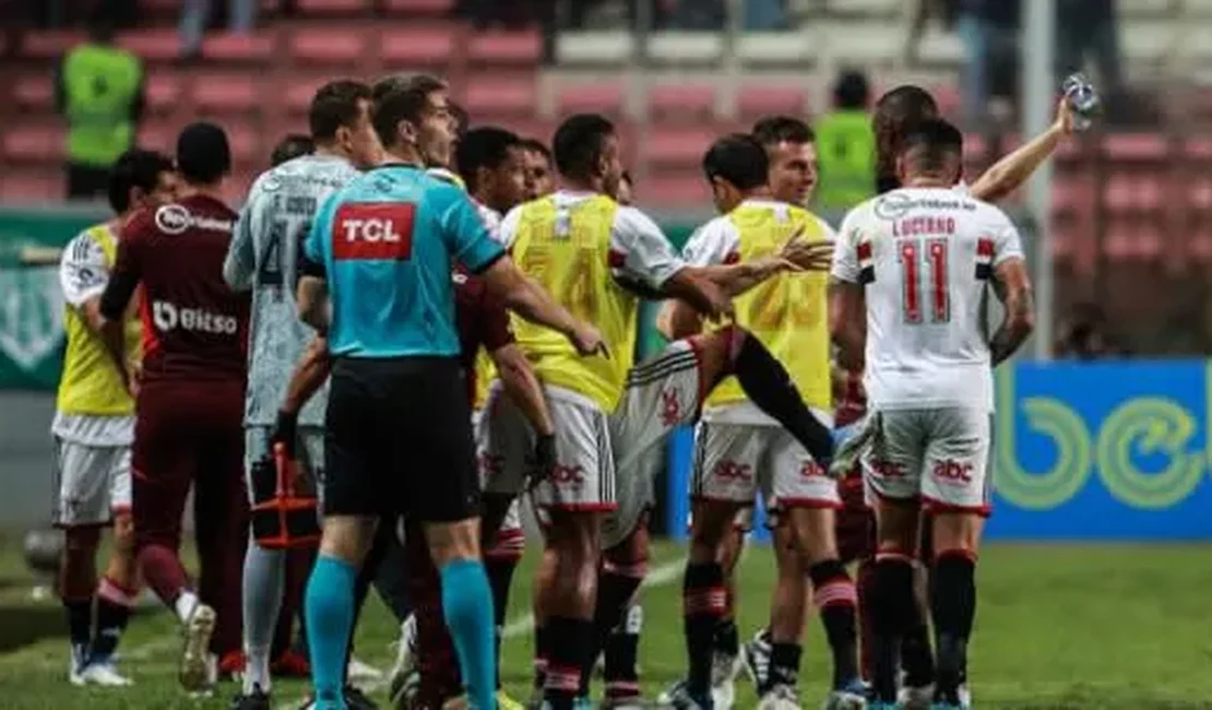 Luciano marca duas vezes e classifica São Paulo contra o América-MG para semifinal da Copa do Brasil