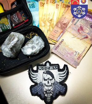 Homem é preso com droga e mais de R$ 1,3 mil em Japaratinga