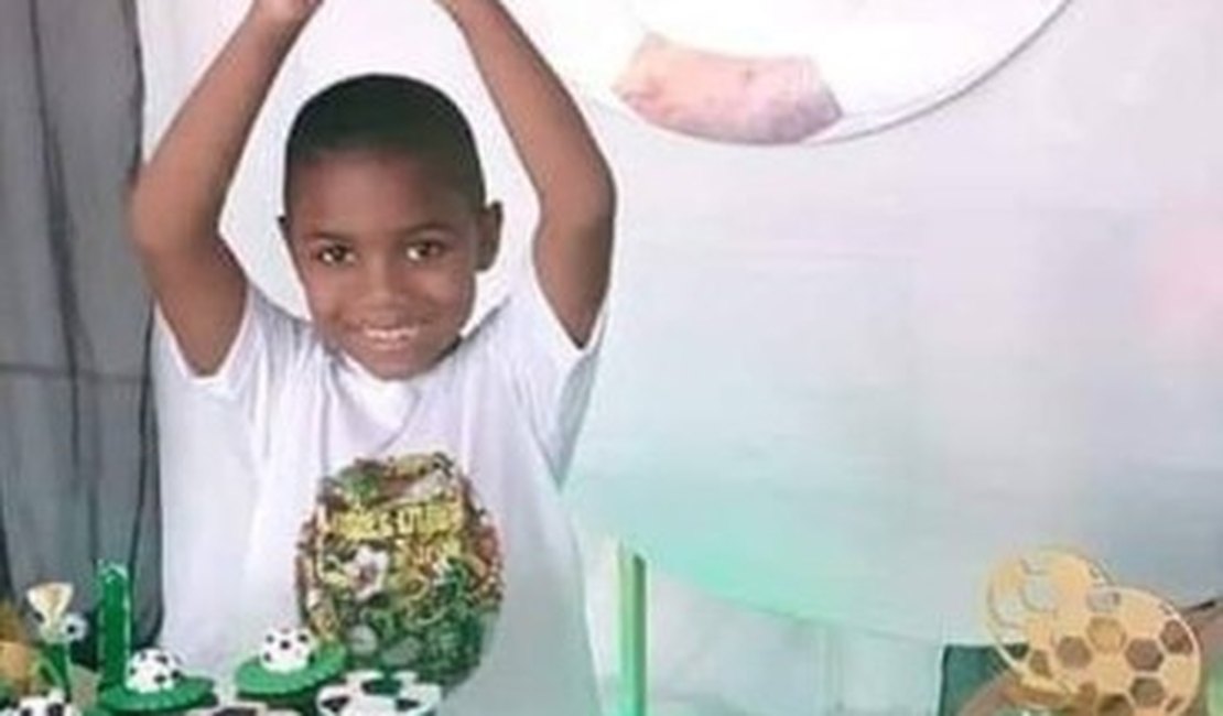 Polícia indicia por homicídio patroa da mãe de menino que caiu do 9º andar no Recife