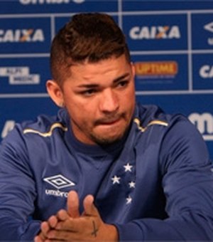 Com trombose pulmonar, atacante Judivan, do Cruzeiro, é novamente internado