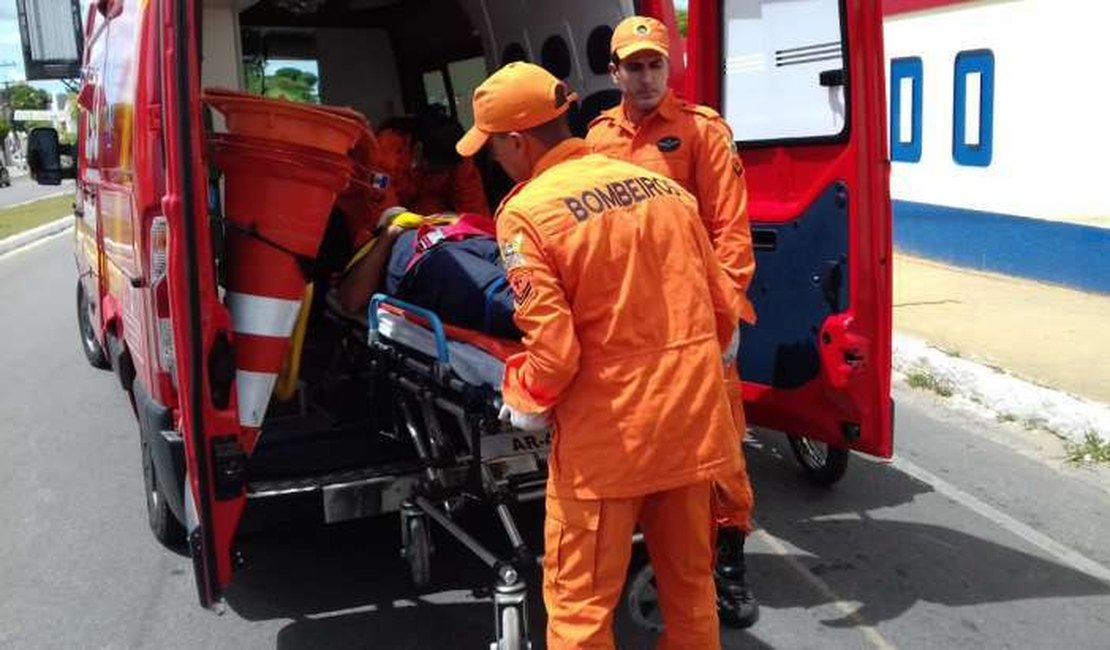 Ciclista fica ferido após ser atropelado por ônibus na Durval de Góes Monteiro