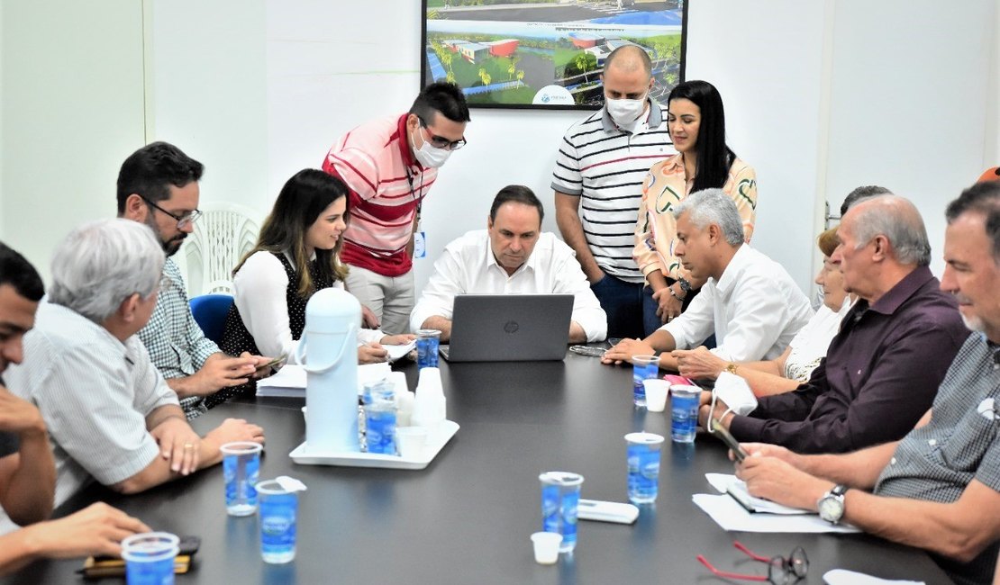 Prefeitura apresenta projeto Arapiraca digital para secretários municipais