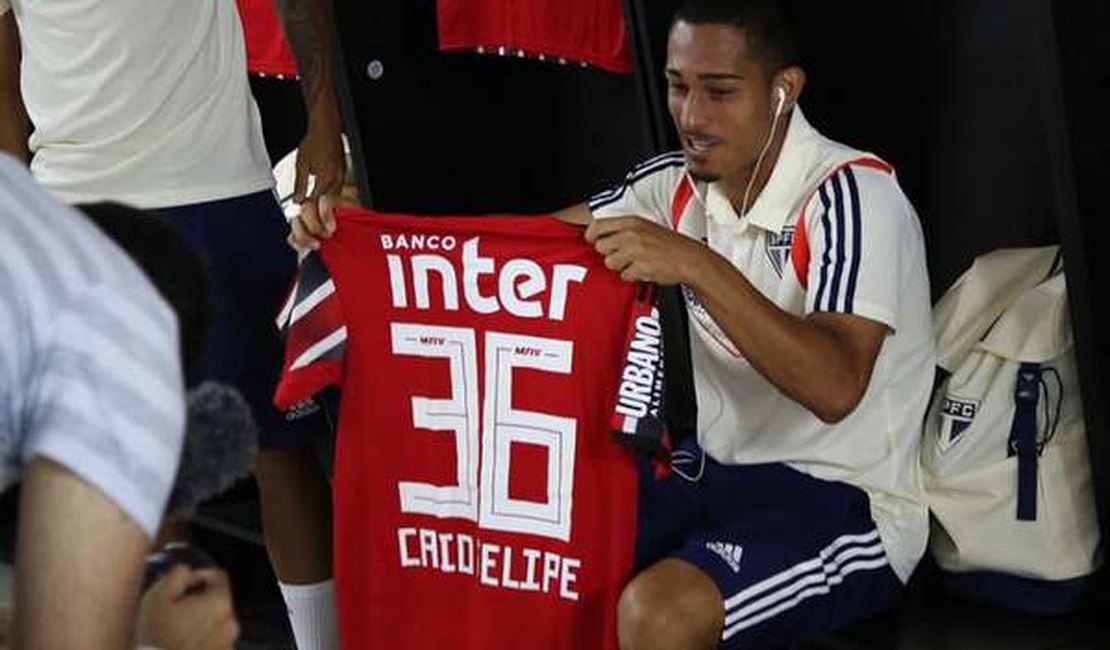 Lateral campeão da Copinha renova com São Paulo e vai para o CSA