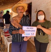 Conforto: Lagoa da Canoa promove vacinação de idosos a domicílio