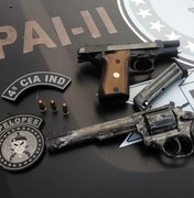 Jovem é preso com duas armas durante abordagem na cidade de Capela