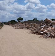 Defensoria cobra da prefeitura o fim de lixão irregular no bairro Itapuã, em Arapiraca