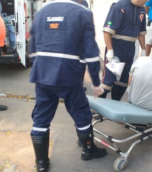 Colisão entre carro e moto deixa dois feridos em Arapiraca