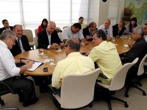 Casal será responsável pelo abastecimento de Pão de Açúcar