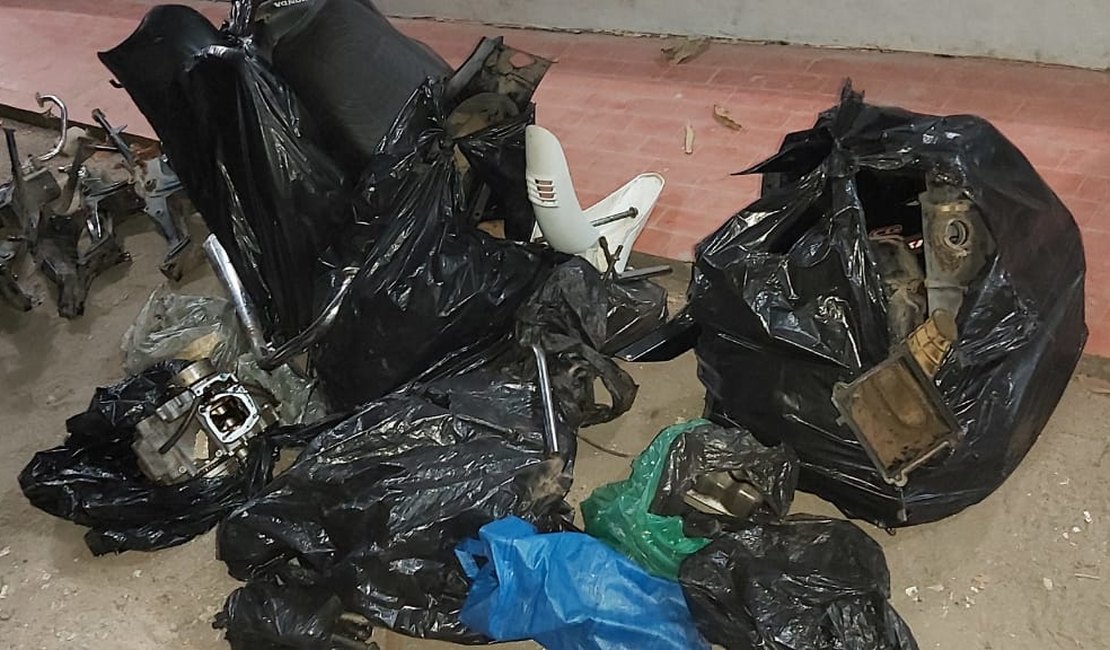 Polícia encontra desmanche de motocicletas no Brisa do Lago