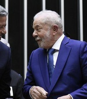 Lula recebe Lira no Alvorada depois de críticas à articulação do governo