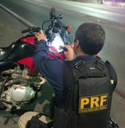 PRF prende motociclista com moto adulterada na BR-104, em São José da Laje