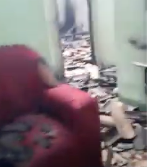 [Vídeo] Mulher pede ajuda após ter casa destruída por incêndio em Coité do Nóia 