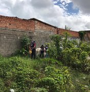 Populares encontram cadáver em terreno abandonado no bairro da Cambona