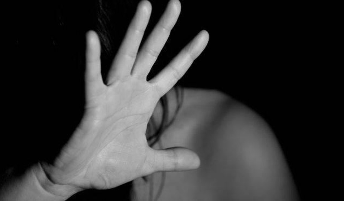 Mulher mata companheiro com golpe de faca após discussão em Murici