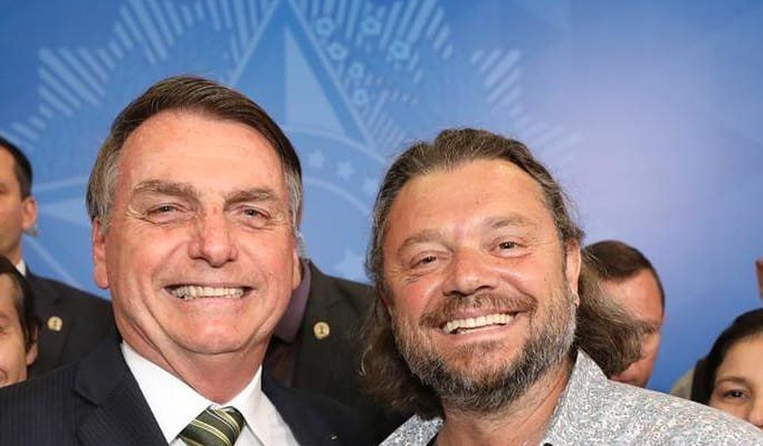 Pelo Twitter, Bolsonaro anuncia Richard Rasmussen como embaixador do turismo