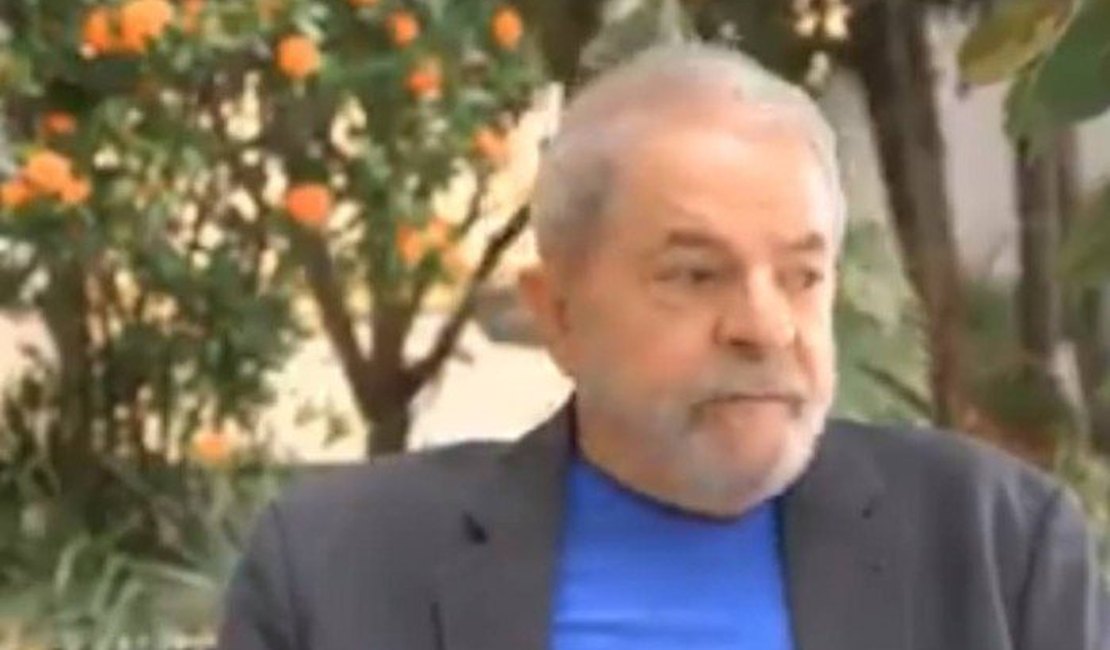 'Eu nem sairia de Curitiba', diz Lula a advogado