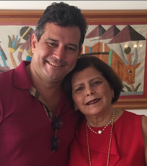 Secretário Mauricio Quintela lamenta morte da mãe nas redes sociais