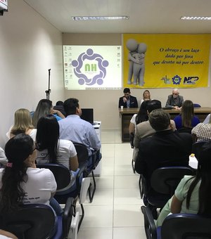 Hospital realiza seminário sobre suicídio e homenageia jovem arapiraquense