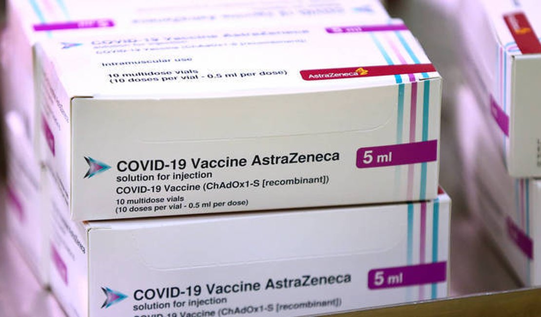 UE fecha contrato com AstraZeneca que obriga entrega de vacinas