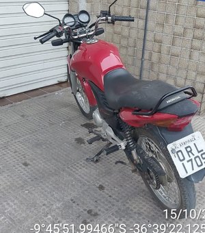 Mulher tem moto furtada durante festa, na Zona Rural de São Sebastião