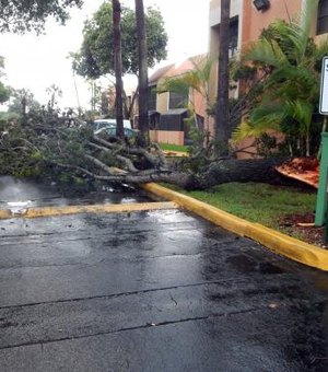 Aeroporto de Miami ficará fechado até que danos sejam avaliados