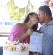Casais apaixonados celebram o amor em casamento coletivo em Maragogi