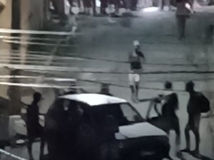 Carro desce ladeira desgovernado e provoca susto em Porto Calvo