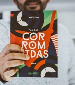 Traipuense lança livro de poesias na VIII Bienal Internacional do Livro de Alagoas