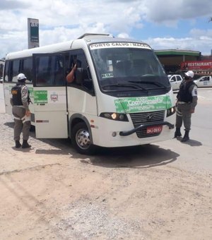 Operação integrada flagra irregularidades no transporte turístico em Maragogi