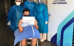 Covid-19: nove pacientes do Hospital Afra Barbosa recebem alta médica