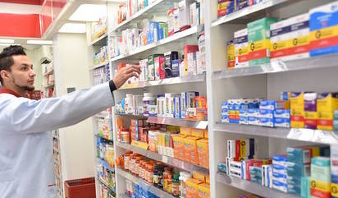 Preços dos remédios vão subir até 4,5% a partir do próximo domingo