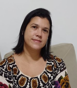 Moradora de Arapiraca acredita que foi trocada em maternidade e faz apelo para encontrar família