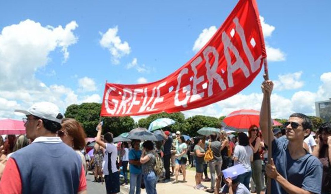 Agências bancárias funcionam normalmente em Alagoas nesta greve geral