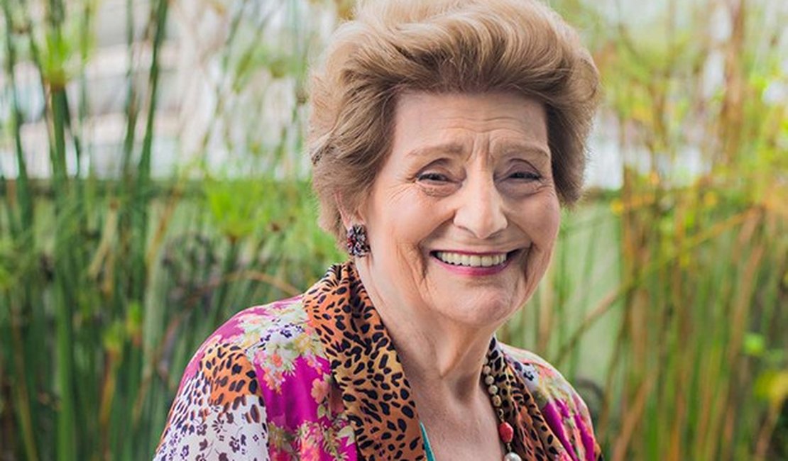 Aos 92 anos morre a escritora Zibia Gasparetto