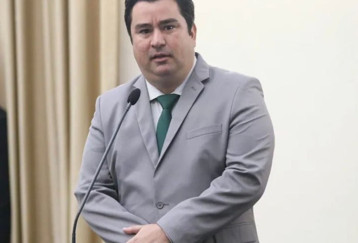 André Monteiro toma posse na Assembleia Legislativa após 3 anos e 11 meses como suplente