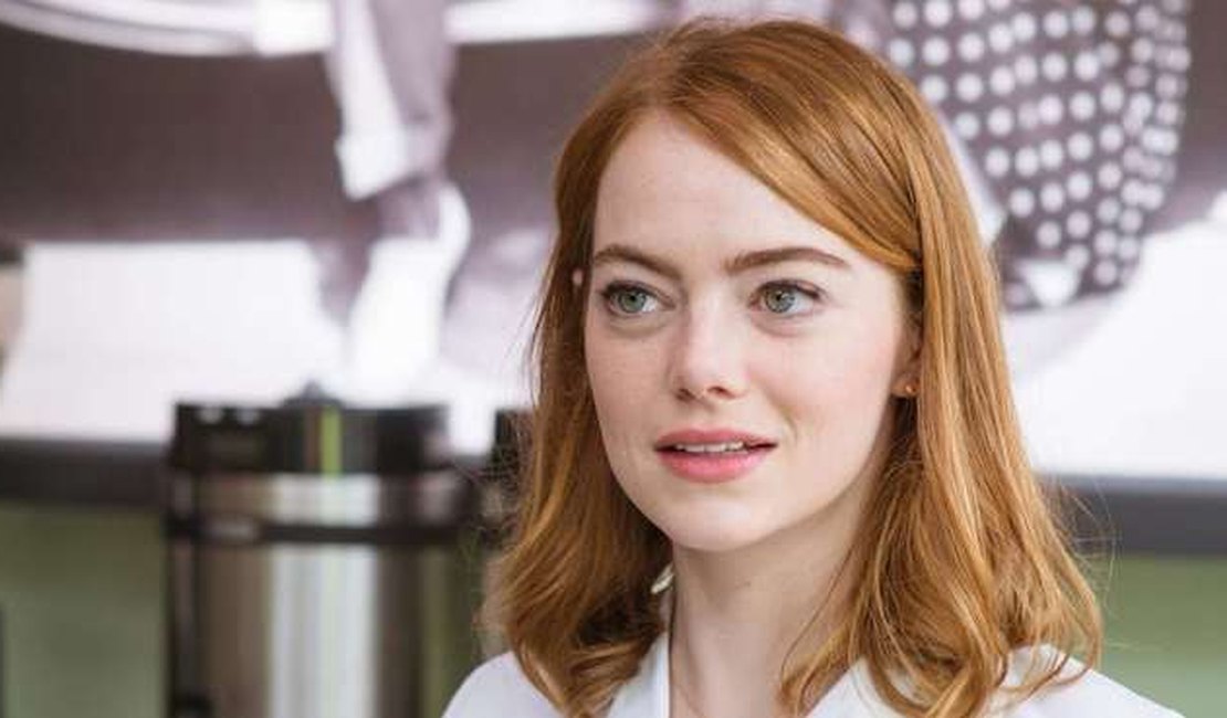 Aos 32 anos, Emma Stone dá à luz seu primeiro filho, revela site