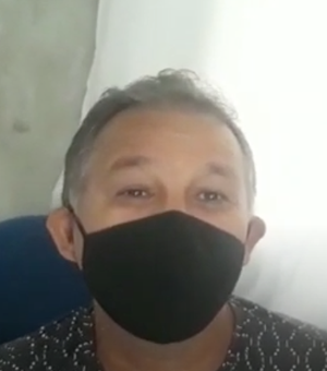  [Vídeo] Locutor oficial da Festa da Padroeira de Arapiraca vende rifa para fazer cirurgia