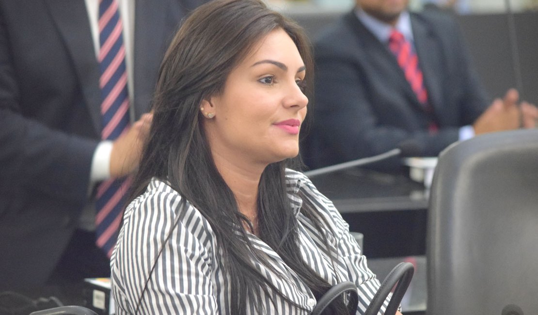 PF indicia deputada Thaise Guedes pelo desvio de mais de R$ 15 milhões da ALE