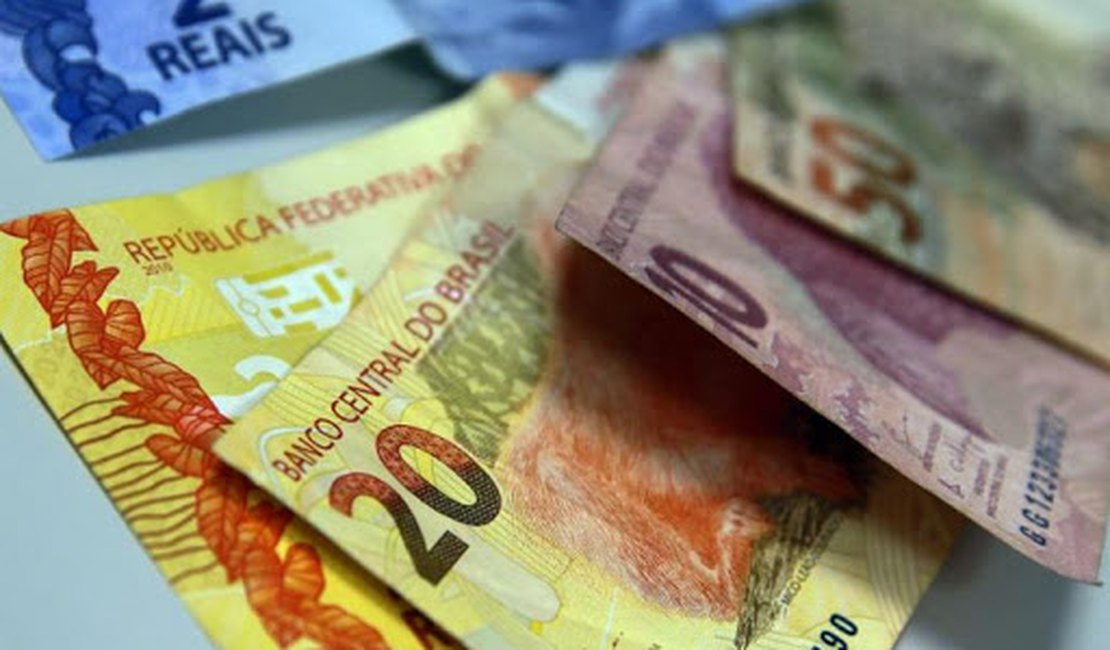 Governo propõe valor de R$ 1.169 para salário mínimo de 2022