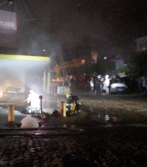 [Vídeo] Incêndio destrói supermercado no bairro do Prado, em Maceió 