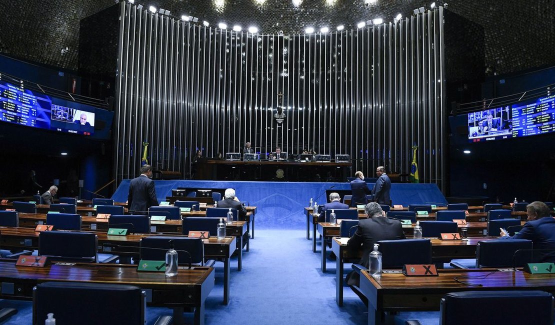 Em votação apertada, arcabouço fiscal é aprovado no Senado com voto favorável da bancada alagoana