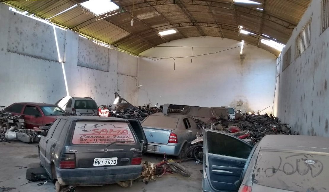 Ladrões invadem deposito da SMTT durante a madrugada em São Miguel dos Campos