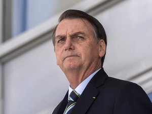 Bolsonaro diz que lei sobre fake news limita liberdade de expressão
